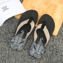 Simple mens flip flops with geometry graphic ribbon-black and beige  42-43