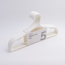 Plastic Shoulder Hanger 5 pcs