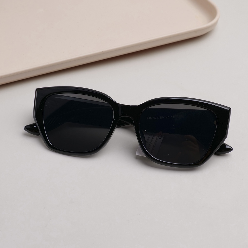 Wide-Temple Ladies' Sunglasses - Black