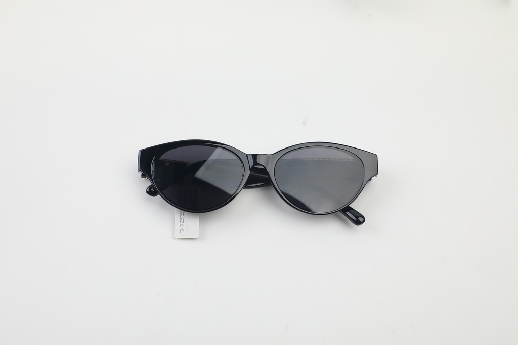 Retro chic women's sunglasses - black grey