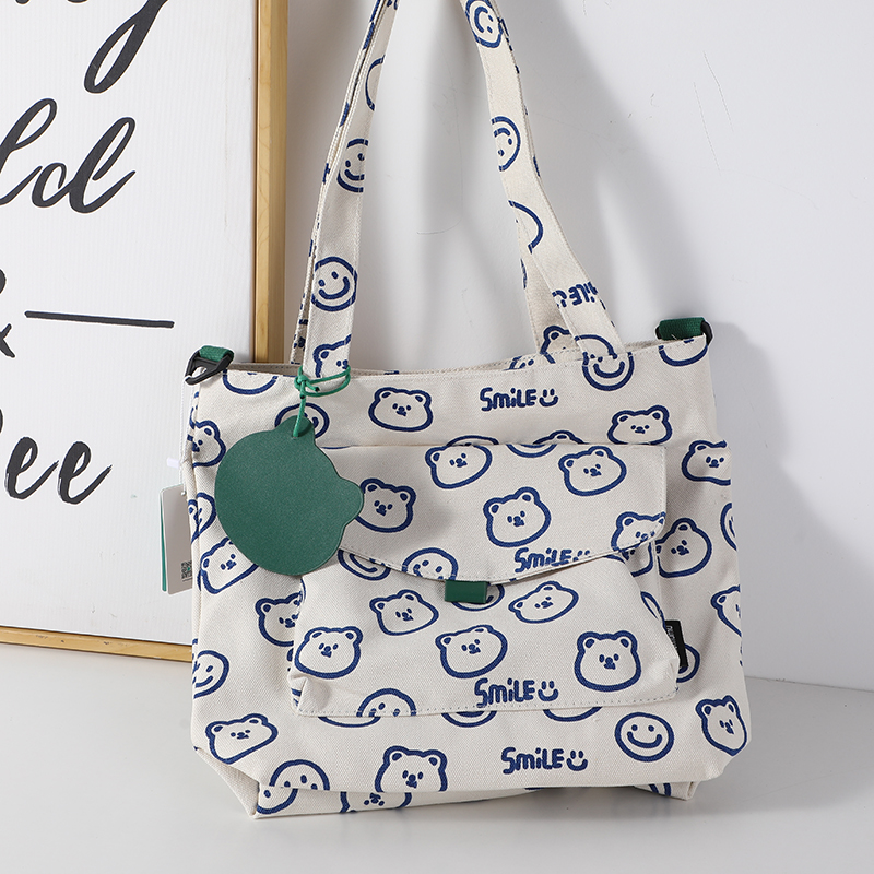 Cute bear large shoulder bag with pocket