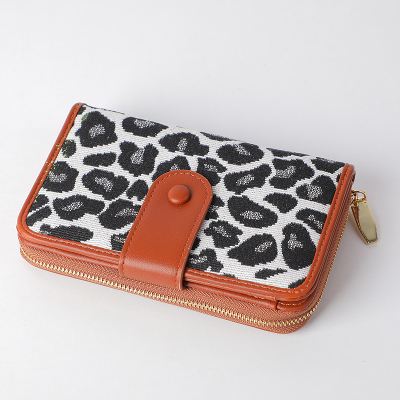 Leopard printed wallet with zipper-medium