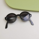 Color matching round polarizer for children - black