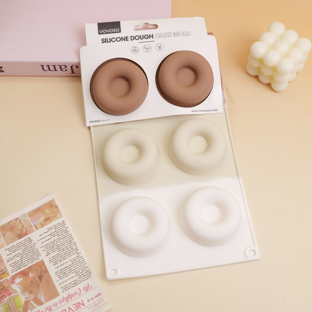 Silicone dough cake mold