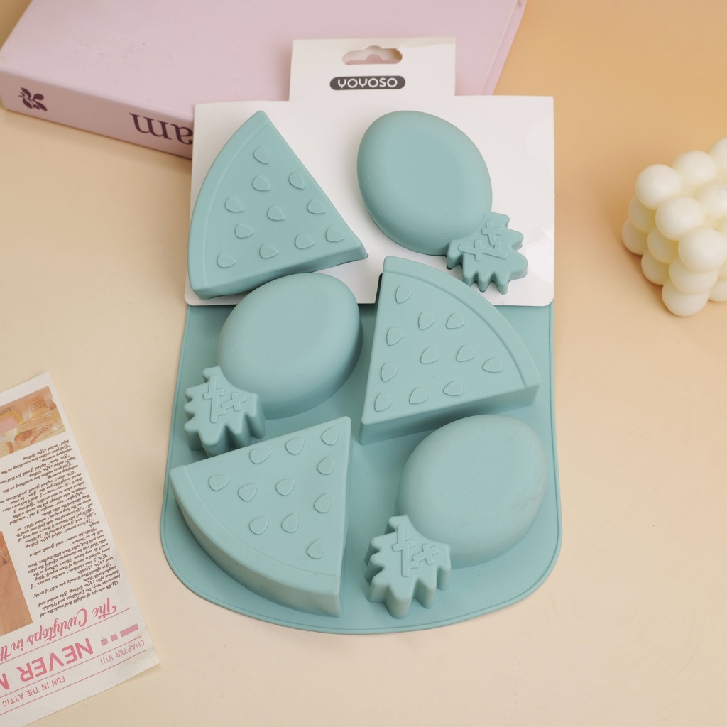 Silicone fruit cake mold