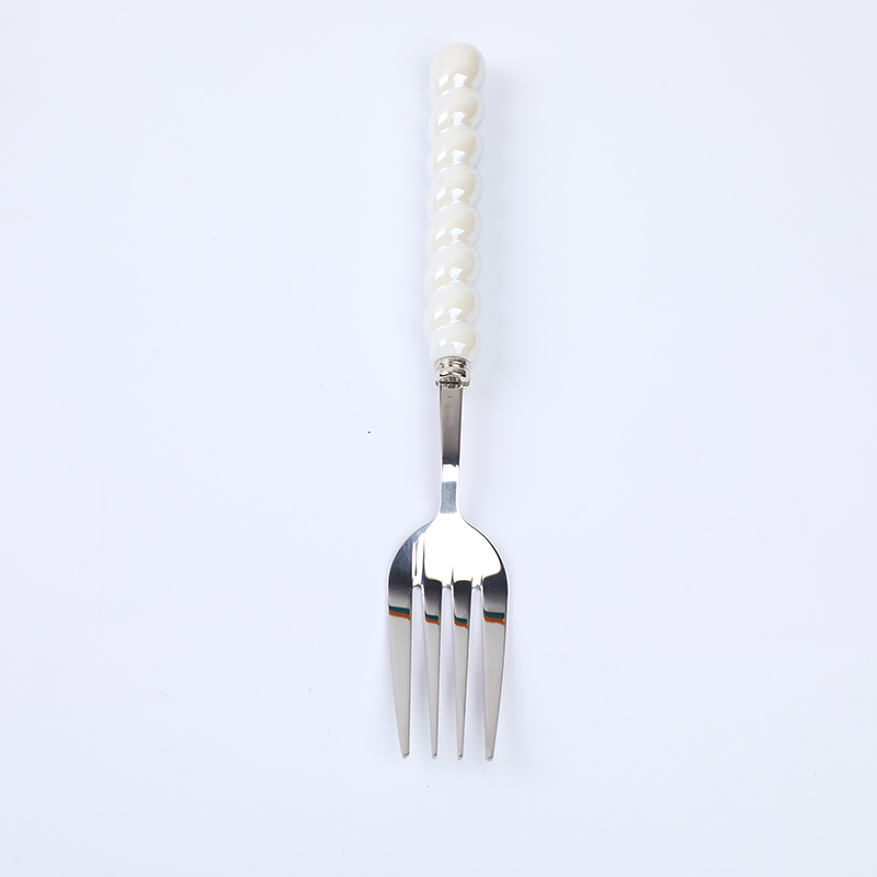 Spiral style fork