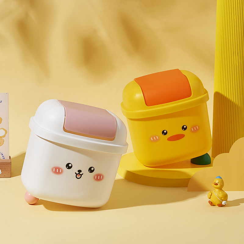 Fun desktop trash can