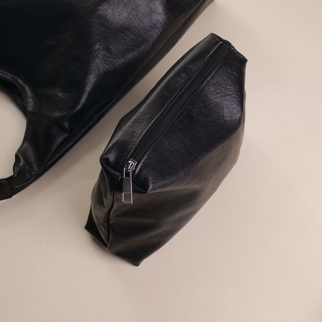 Versatile Underarm Bag - Black
