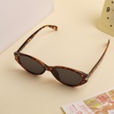 Minimalist Cat Eye Women's Sunglasses - Leopard