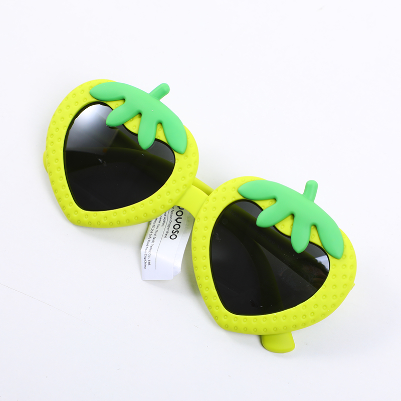 Strawberry children's polarized glasses-