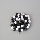 Boxed 9MM black and white ball studs - 6